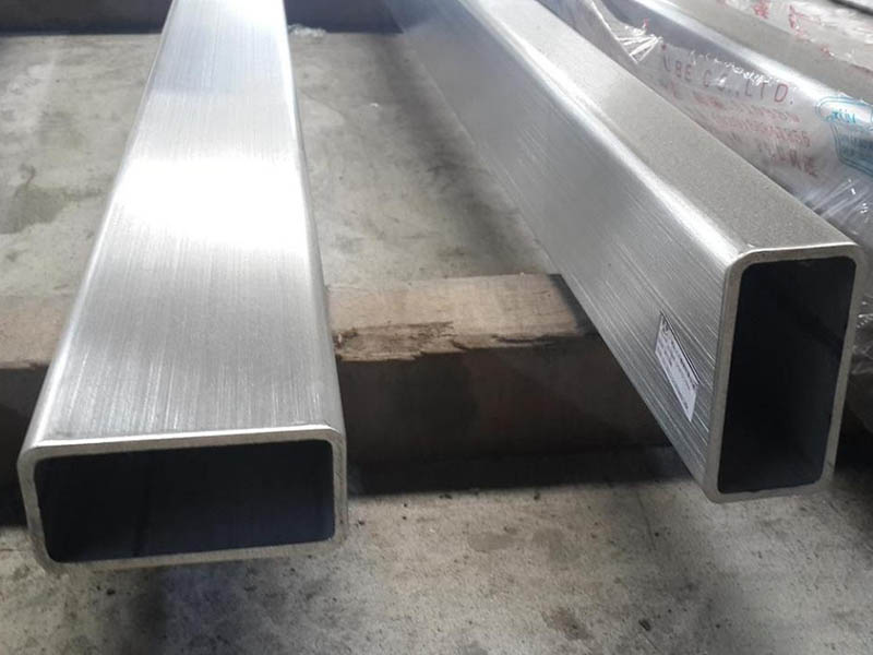 Stainless steel square tube, various specifications and materials in stock